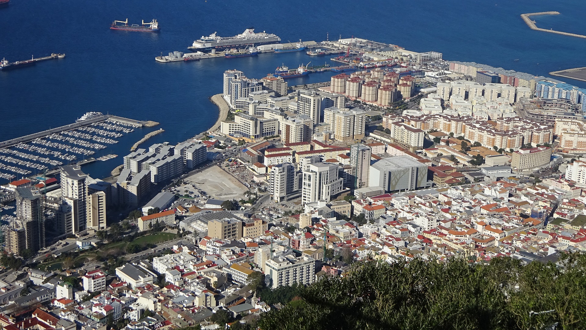 Gibraltar requires local presence for licensees in new Gambling Act